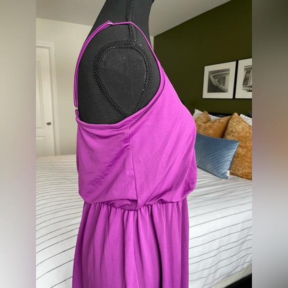 Purple dress with elastic waist and adjustable straps in EUC. Size M. - Picture 4 of 9